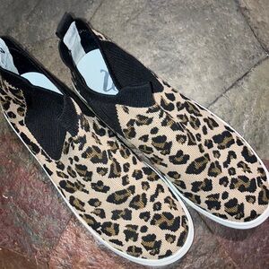 Very G Leopard Print Slip-On, high top Sneakers Brown‎ Black Tan White